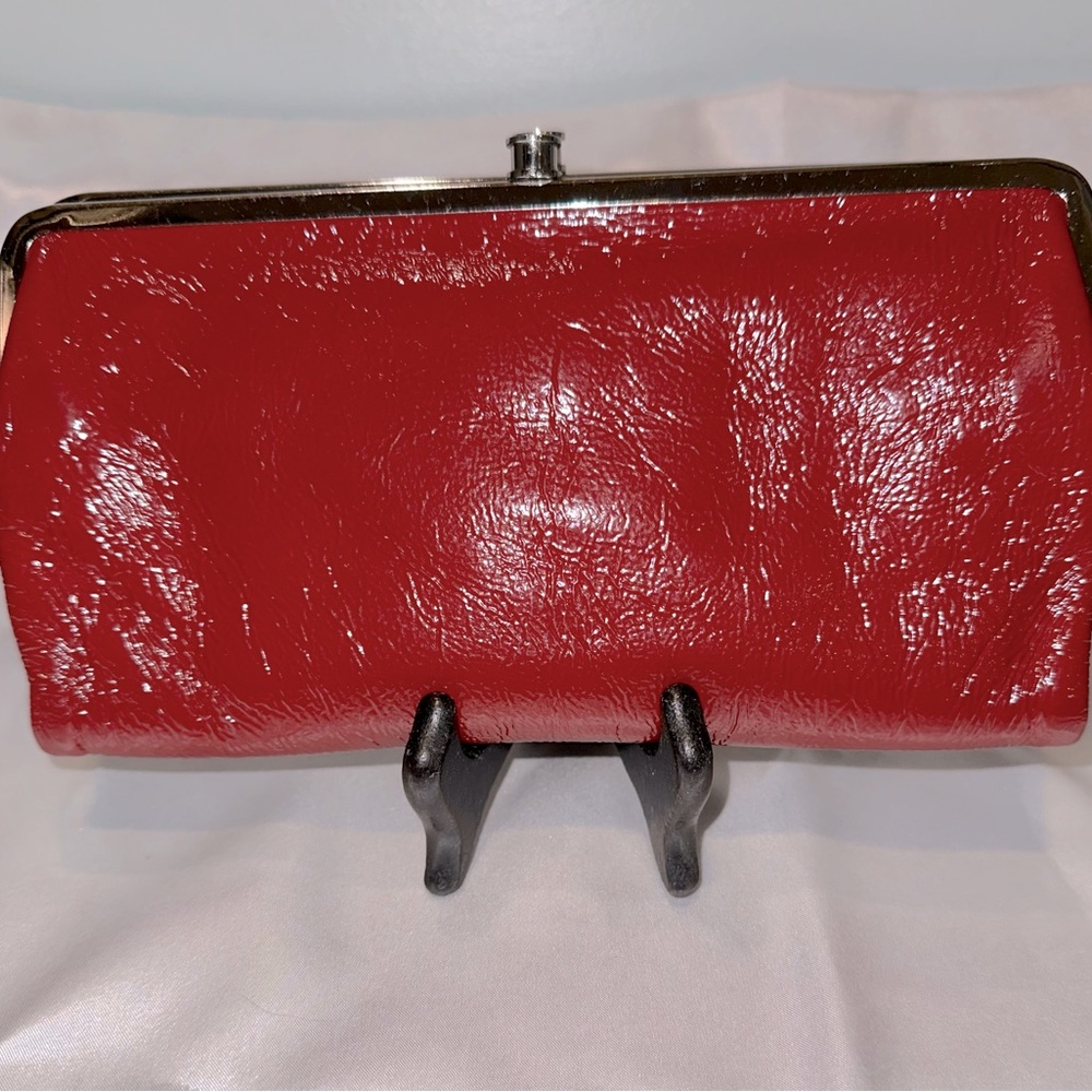 HOBO CLUTCH